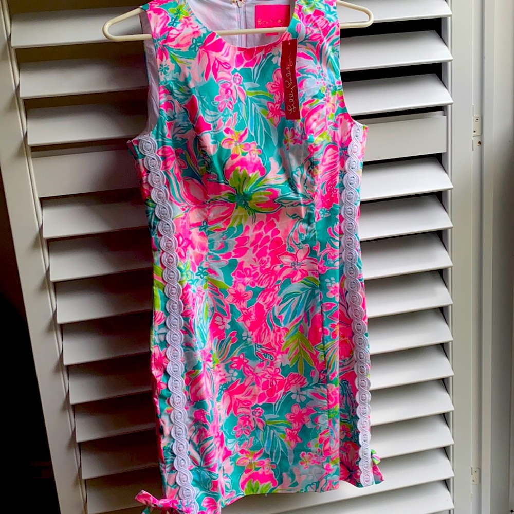 Lilly Pulitzer size 4 Mika Shift dress. Great condition. Worn once.